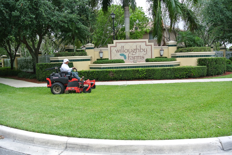 Residential Landscape Design and Maintenance Royal Palm Beach Florida